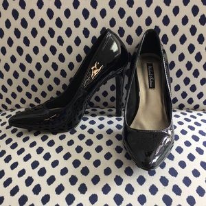 Michael Antonio Black Pumps